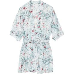 Szlafrok kimono bonprix z nadrukiem. Szlafroki damskie bonprix, z aplikacjami, ze skóry. Za 89.99 zł.