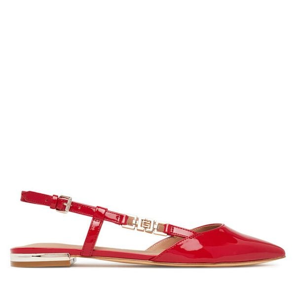 Sandały Guess. Czerwone sandały damskie Guess, z aplikacjami, bez obcasa, na płaskiej podeszwie. Za 399.99 zł.