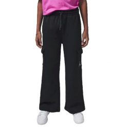 Spodnie dziewczęce Nike Sportswear czarny. Czarne spodnie materiałowe damskie Jordan, bez wzorów, z materiału, sportowe. Za 249.99 zł.