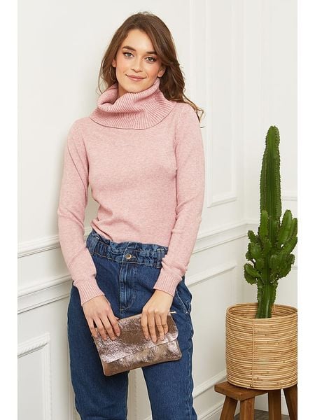 Soft Cashmere Golf w kolorze jasnoróżowym rozmiar: 38/40. Różowe golfy damskie Soft Cashmere, bez wzorów, bez ramiączek. Za 143.90 zł.