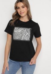 Czarny T-shirt z Bawełny o Kroju Oversize z Nadrukiem z Zebrą Naliviel. Czarne t-shirty damskie Born2be, m, bez wzorów, z bawełny, bez kołnierzyka. Za 34.99 zł.