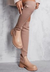 Beżowe Kozaki z Elastyczną Prążkowaną Cholewką za Kolano Goisee. Brązowe kozaki damskie Renee, z jeansu, za kolano, bez obcasa, na platformie. Za 189.99 zł.