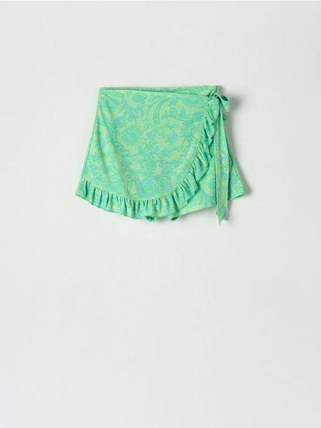 Spódnico-spodenki - wielobarwny. Szorty damskie Sinsay, bez wzorów, z dzianiny. Za 39.99 zł.