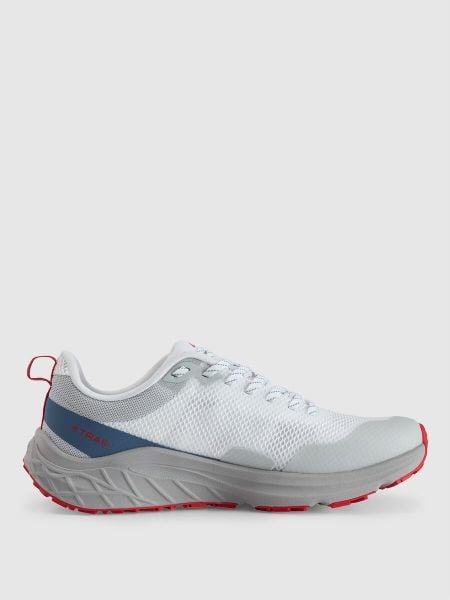 Niskie buty do biegania w terenie Original Trail męskie 4F 4FRSS25FSPOM144. Szare obuwie do biegania damskie 4f. Za 289.99 zł.