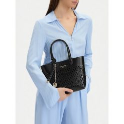 Torebka Nine West. Czarne torebki klasyczne damskie Nine West, bez wzorów, bez dodatków. Za 249.99 zł.