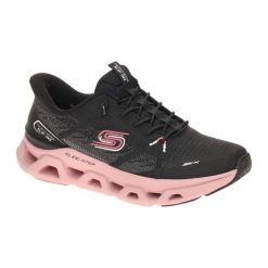 Buty SKECHERS SLIP - INS STEP ALTUS FAST LANE Czarny. Czarne trampki i tenisówki damskie Skechers, bez wzorów, z syntetyku. Za 490.99 zł.
