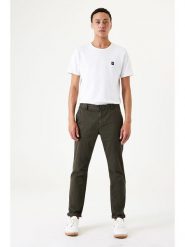 Garcia Spodnie chino w kolorze khaki rozmiar: W31. Brązowe spodnie materiałowe męskie Garcia, bez wzorów. Za 118.56 zł.