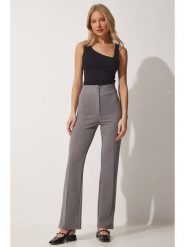 Happiness Istanbul Spodnie w kolorze szarym rozmiar: 40. Szare spodnie materiałowe damskie Happiness Istanbul, bez wzorów, z materiału. Za 60.99 zł.