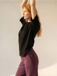 Bawełniana koszulka z krótkim rękawem z rozcięciami - czarny. Czarne t-shirty damskie Sinsay, l, bez wzorów, z bawełny, bez kołnierzyka. Za 19.99 zł.
