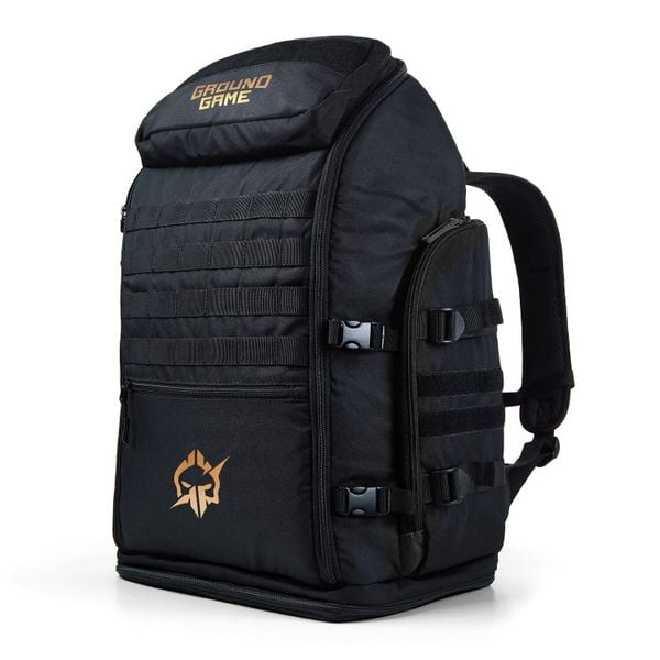 Plecak na trening sportów walki Ground Game Samurai Gold. Czarne plecaki damskie GROUND GAME, bez wzorów, z materiału, sportowe. Za 339.99 zł.
