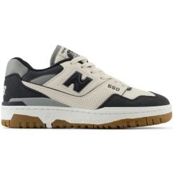 Buty New Balance BBW550HJ Biało-Czarne białe. Białe buty sportowe na co dzień damskie bez wzorów, z materiału. Za 765.44 zł.