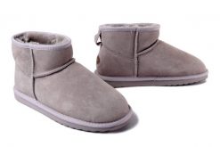 EMU AUSTRALIA W10937 Stinger Micro dusk, botki damskie. Szare botki damskie Emu Australia, na zimę, ze skóry, bez obcasa, bez zapięcia. Za 669.90 zł.