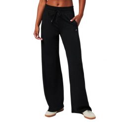 Damskie spodnie z szerokimi nogawkami Fabletics Cloud Jersey. Czarne spodnie dresowe damskie FABLETICS, bez wzorów, z jersey. Za 327.55 zł.