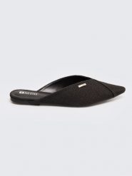 Klapki damskie eleganckie czarne RR274210 906. Czarne klapki damskie Big Star, bez wzorów, z materiału, bez obcasa. Za 179.99 zł.