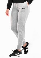 Spodnie sportowe damskie Nike Wmns Fleece Pants. Czarne spodnie sportowe damskie Nike, l, z bawełny, na fitness i siłownię. Za 302.00 zł.