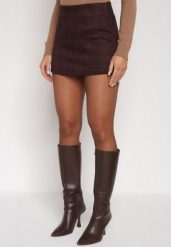 Brązowe Spódnico-Szorty Zdobione Imitacją Kieszeni z Tyłu Sewrela. Brązowe szorty damskie Born2be, z aplikacjami, z koronki, eleganckie. Za 79.99 zł.