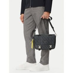 Saszetka Guess. Szare saszetki męskie Guess. Za 494.99 zł.
