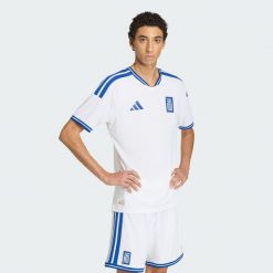 Koszulka podstawowa Grecja 26 Authentic. Białe t-shirty sportowe męskie Adidas, xs, z dzianiny, bez ramiączek, do piłki nożnej, climacool (adidas). Za 649.00 zł.