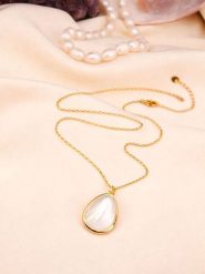 Pierres delicates Pozłacany naszyjnik z zawieszką - dł. 45 cm rozmiar: onesize. Białe naszyjniki damskie Pierres delicates, pozłacane. Za 84.21 zł.