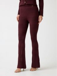 Marciano Guess Spodnie materiałowe 176725 Bordowy Slim Fit. Czerwone spodnie materiałowe damskie Marciano Guess, z aplikacjami, z materiału. Za 830.00 zł.