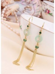 L'Atelier de Gaia Pozłacane kolczyki z cyrkoniami rozmiar: onesize. Zielone kolczyki damskie L'Atelier de Gaia, z cyrkonią, pozłacane, z zapięciem typu bigiel. Za 65.99 zł.