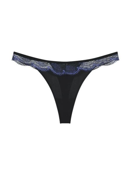 Triumph Stringi - Comfort Glam Kobiety Sztuczne włókno czarny, 42. Czarne stringi damskie Triumph, bez wzorów, z koronki. Za 69.95 zł.