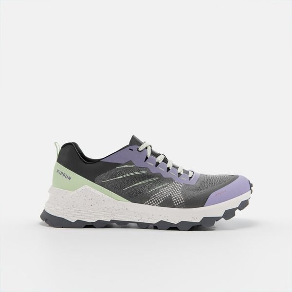 Buty do biegania w terenie damskie Kiprun MT3. Czarne obuwie do biegania damskie KIPRUN. Za 349.99 zł.