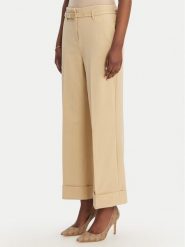 Guess Spodnie materiałowe W6GB17 W1894 Brązowy Regular Fit. Brązowe spodnie materiałowe damskie Guess, z aplikacjami, z materiału. Za 669.99 zł.