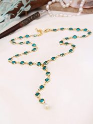 Pierres de Jade Pozłacany naszyjnik z elementami ozdobnymi - dł. 55 cm rozmiar: onesize. Niebieskie naszyjniki damskie Pierres de Jade, pozłacane. Za 43.99 zł.