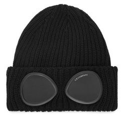 Czapka C.P. Company. Czarne czapki męskie C.P. Company, na zimę, bez wzorów. Za 609.99 zł.