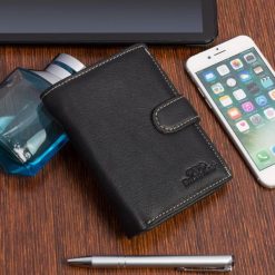 Portfel skórzany Beltimore czarny RFiD I42. Czarne portfele męskie bez wzorów. Za 65.99 zł.