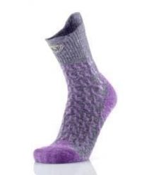 Skarpety trekkingowe dla kobieta Therm-ic Trekking UltraCool Linen Crew Lady. Fioletowe skarpetki damskie THERM-IC, bez wzorów, z materiału. Za 89.00 zł.