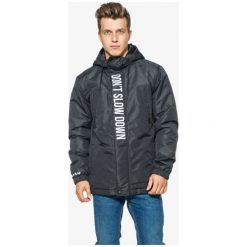 Umbro Kurtka Loman , czarny, rozmiar L. Czarne kurtki męskie Umbro, l, bez wzorów, z dresówki, klasyczne, bez kaptura. W wyprzedaży za 99.99 zł.