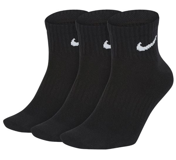 Skarpetki Nike Nike Codziennie Lekkie Dorosłych. Czarne skarpetki męskie Nike, bez wzorów, z bawełny. Za 151.99 zł.