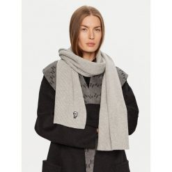 Szalik KARL LAGERFELD. Szare szaliki i kominy damskie Karl Lagerfeld, bez wzorów. Za 569.99 zł.