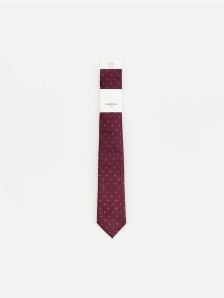 Wzorzysty krawat - bordowy. Czerwone krawaty i muchy męskie Reserved, bez wzorów. Za 59.99 zł.