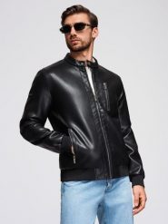 Męska kurtka z imitacji skóry ze stójką - czarna V2 - Rozmiar: L. Czarne kurtki męskie Ombre Clothing, l, bez wzorów, z materiału, eleganckie, bez kaptura. Za 399.99 zł.