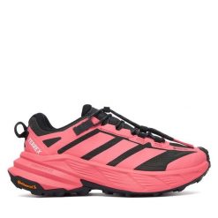 Trekkingi adidas. Czerwone obuwie trekkingowe damskie Adidas. Za 649.99 zł.
