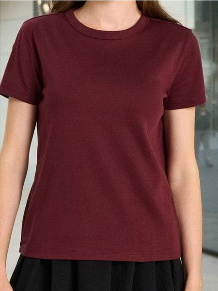 Bawełniana koszulka z krótkim rękawem - bordowy. Czerwone t-shirty damskie Sinsay, l, bez wzorów, z bawełny, bez kołnierzyka. Za 25.99 zł.