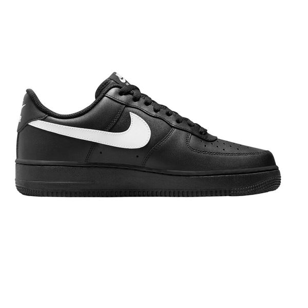 Buty męskie sportowe sneakersy Nike AIR FORCE 1. Białe buty sportowe na co dzień męskie Jordan, bez zapięcia, nike air force. Za 509.00 zł.