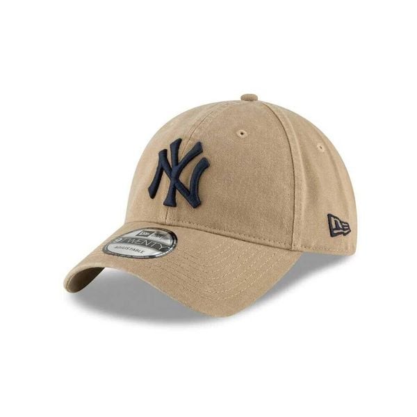 Czapka z daszkiem New Era MLB New York Yankees. Zielone czapki męskie New Era, bez wzorów. Za 183.00 zł.
