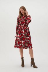 Sukienka w kwiaty z bufiastymi rękawami czerwona. Czerwone sukienki damskie MOODO, l, bez wzorów, z poliesteru, bez kołnierzyka, bez ramiączek. Za 149.99 zł.