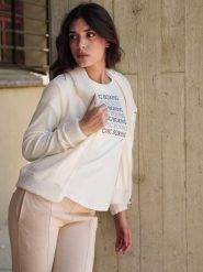 Bluza miękka z wełna z kaptur na co dzień. Białe bluzy sportowe damskie LEONE 1947 APPAREL, m, bez wzorów, z wełny, bez ramiączek, bez kaptura. Za 168.36 zł.