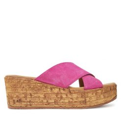 Klapki s.Oliver. Czerwone klapki damskie S.Oliver, bez wzorów, bez obcasa. Za 319.99 zł.