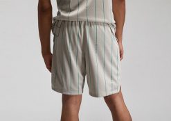 Spodenki męskie nike air jordan essentials printed shorts light orewood brown. Brązowe szorty męskie Nike, na lato, bez wzorów, z materiału, klasyczne. Za 263.00 zł.