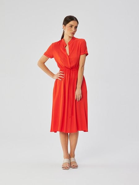 Stylove Sukienka w kolorze koralowym rozmiar: L. Czerwone sukienki damskie Stylove, l, bez wzorów, z wiskozy, bez kołnierzyka, bez ramiączek, midi. Za 154.07 zł.