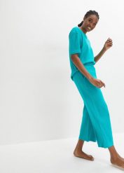 Piżama /strój domowy w prążek, ze spodniami typu culotte. Zielone piżamy damskie bonprix, bez wzorów, bez ramiączek. Za 84.99 zł.