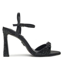 Sandały Steve Madden. Czarne sandały damskie Steve Madden, bez wzorów, bez obcasa, na szpilce. Za 429.99 zł.