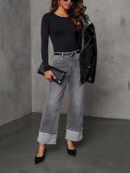 Milan Kiss Koszulka w kolorze czarnym rozmiar: M. Czarne bluzki damskie Milan Kiss, m, bez wzorów, z wiskozy, bez kołnierzyka, bez ramiączek. Za 131.12 zł.