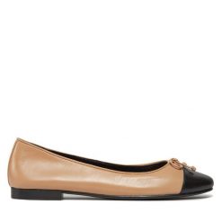 Baleriny Tory Burch. Brązowe baleriny damskie Tory Burch, bez wzorów, bez obcasa. Za 949.99 zł.
